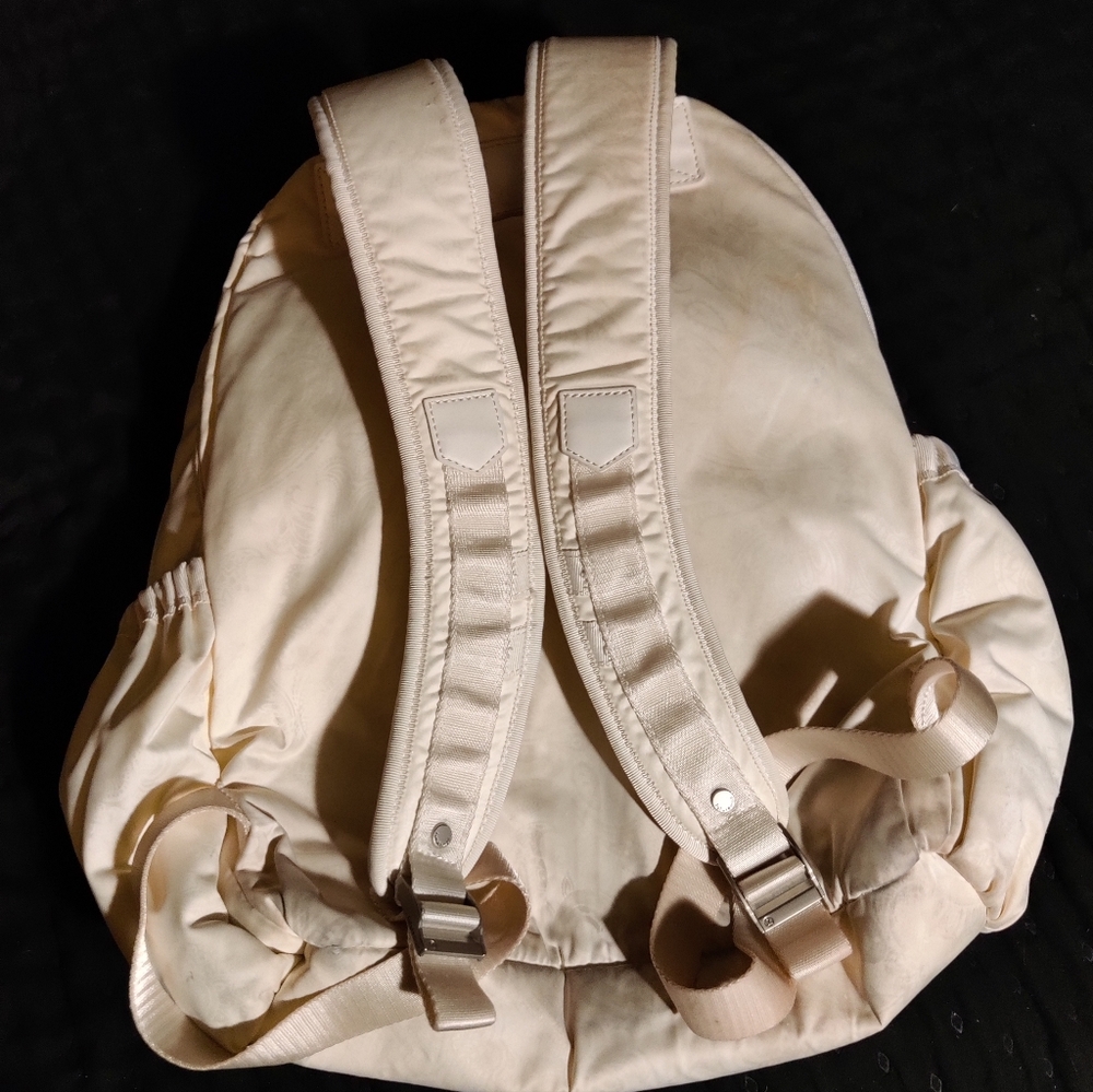 Lululemon Backpack - Picture 8 of 8